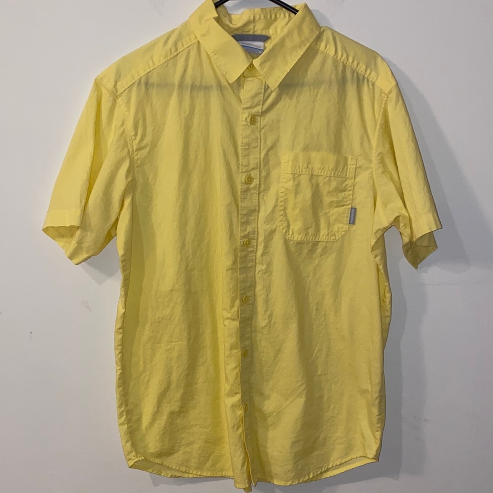 5/$50 Columbia Yellow Men's Casual Short Sleeve Button Down Shirt Size Medium